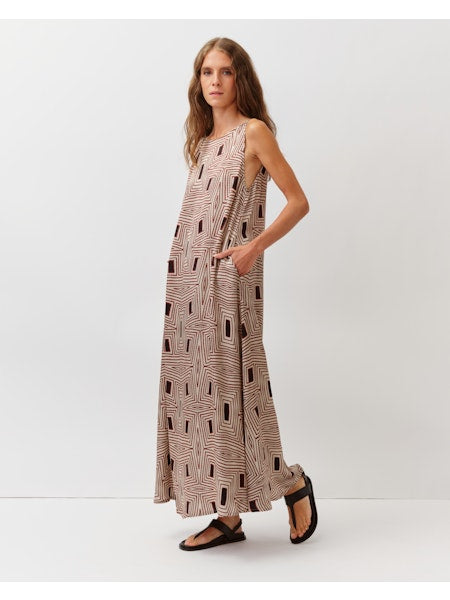 RUCA ROBE
