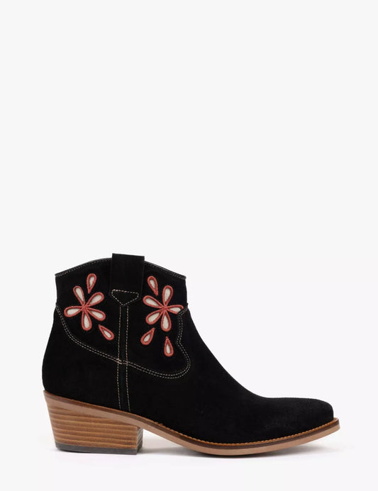 CASSIDY CUT OUT FLORAL BOOT